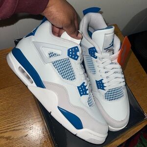 Military Blue Jordan 4 Sz 10.5